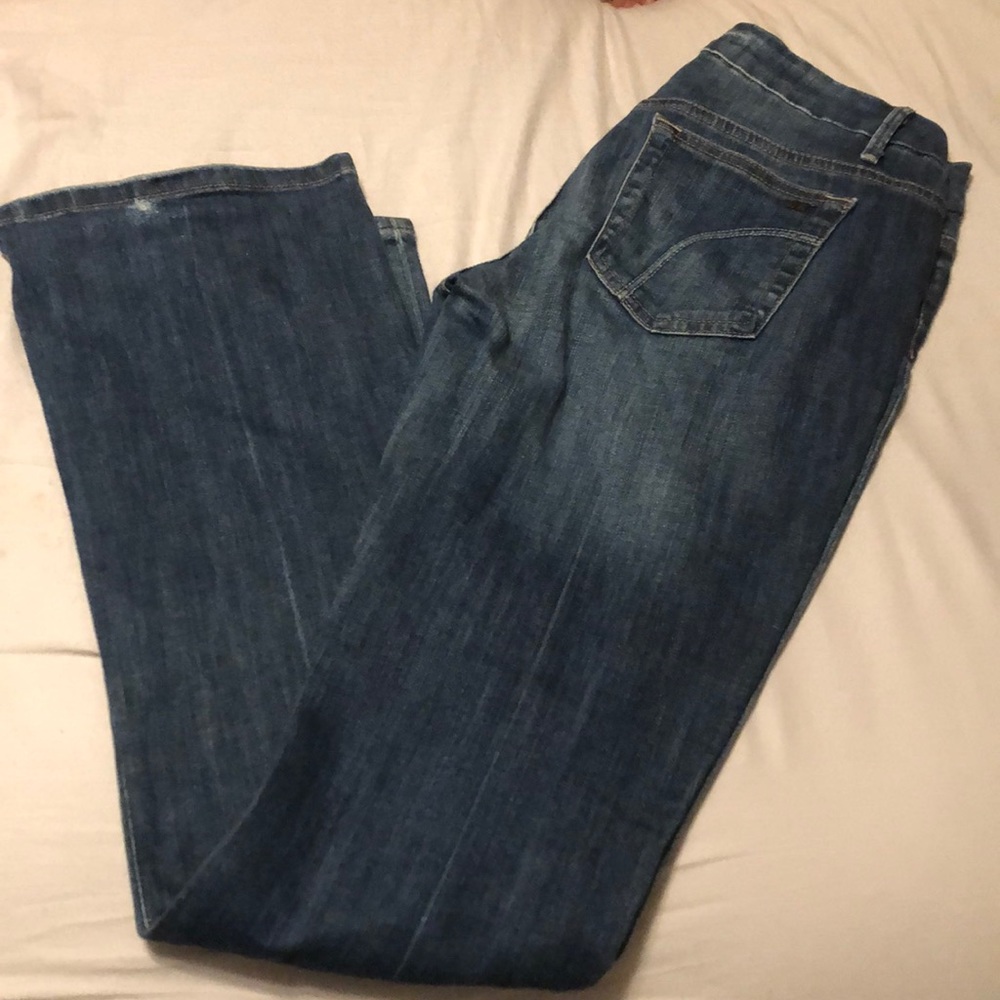 Joe’s Jeans “Honey” curvy bootcut jeans
